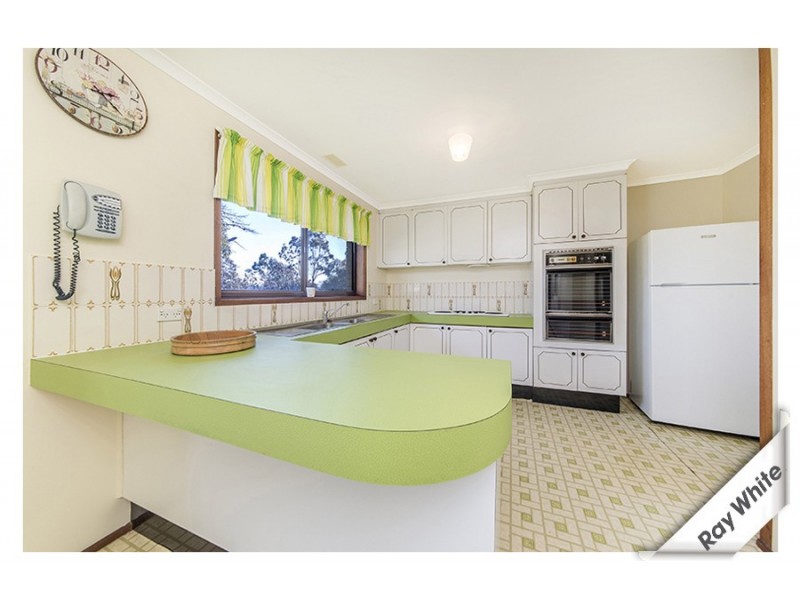 4 Landale Place, Charnwood ACT 2615