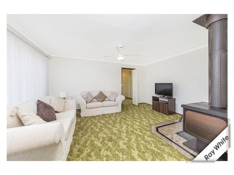 4 Landale Place, Charnwood ACT 2615