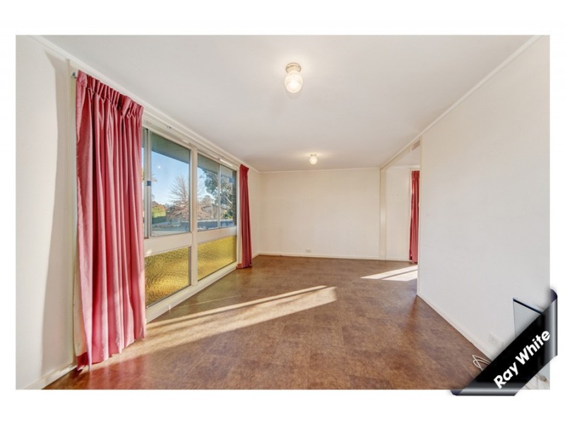 24 Bennie Street, Macgregor ACT 2615