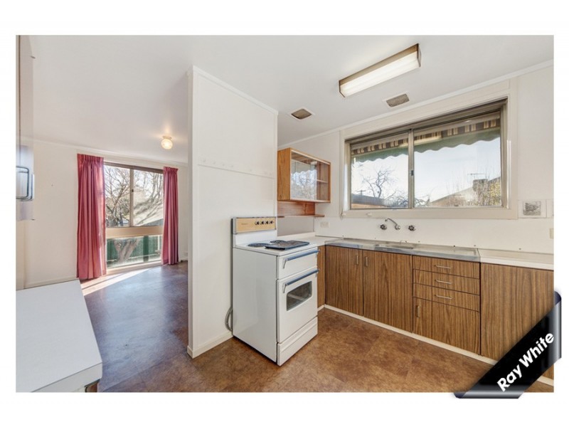 24 Bennie Street, Macgregor ACT 2615