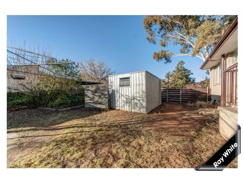 24 Bennie Street, Macgregor ACT 2615