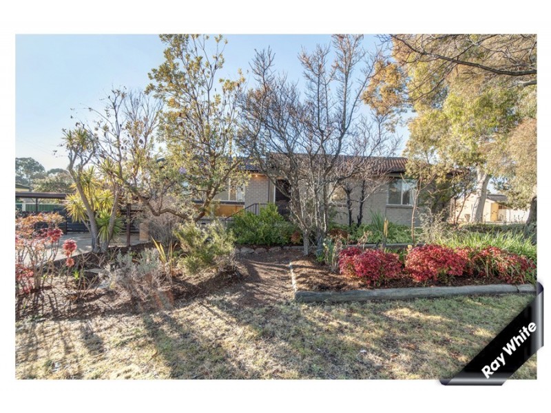 24 Bennie Street, Macgregor ACT 2615