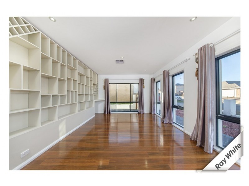 5 Doris Turner Street, Forde ACT 2914
