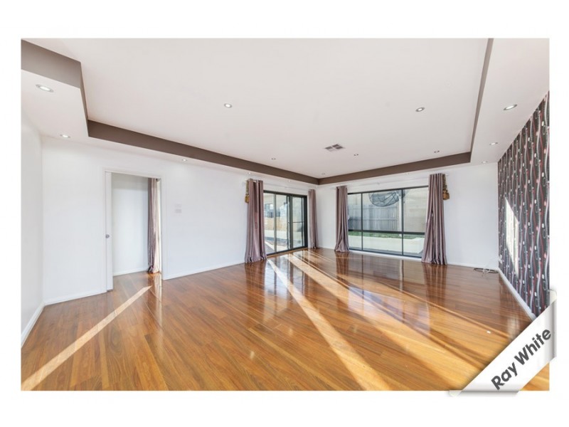 5 Doris Turner Street, Forde ACT 2914