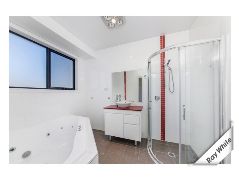 5 Doris Turner Street, Forde ACT 2914