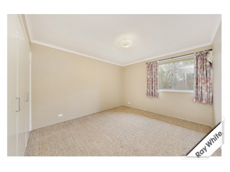 6 Phoenix Place, Giralang ACT 2617