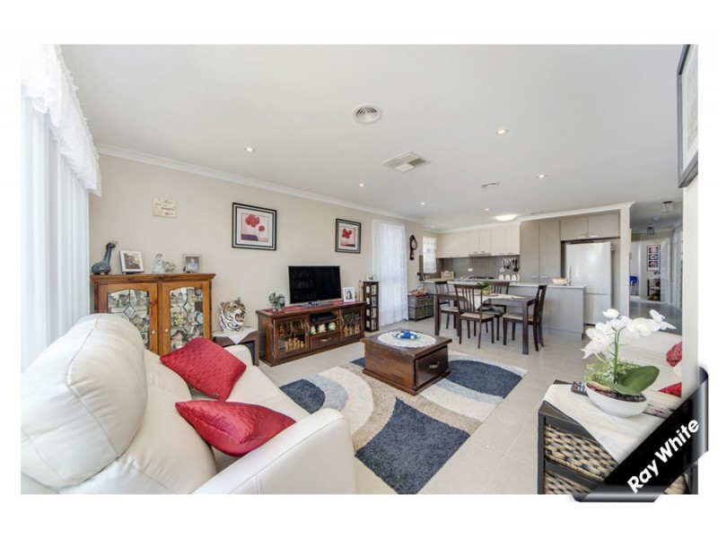 28/10 Charles Perkins Circuit, Bonner ACT 2914