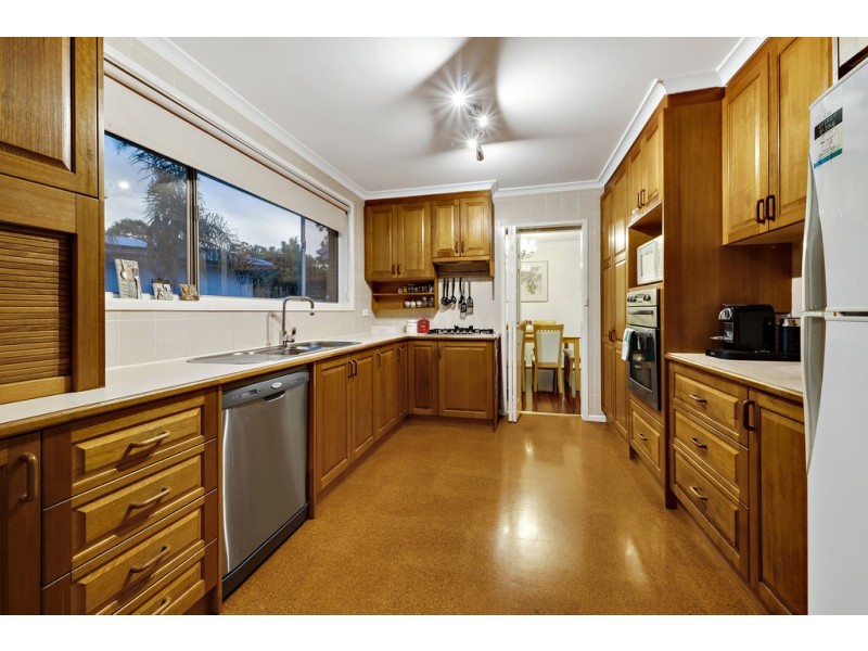 10 Abernethy Street, Weetangera ACT 2614