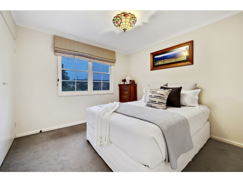 10 Abernethy Street, Weetangera ACT 2614