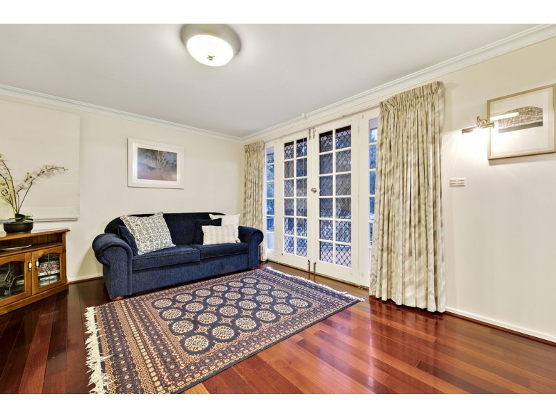 10 Abernethy Street, Weetangera ACT 2614