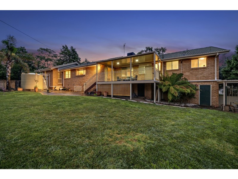 10 Abernethy Street, Weetangera ACT 2614