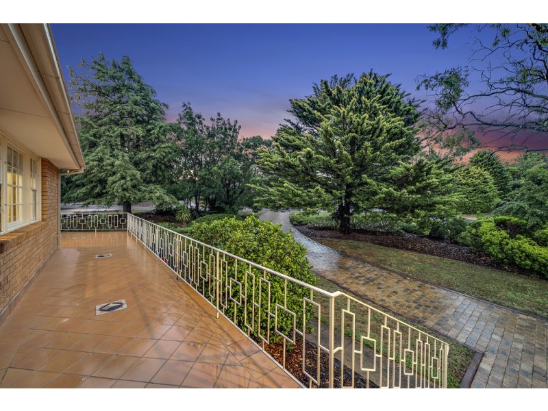 10 Abernethy Street, Weetangera ACT 2614