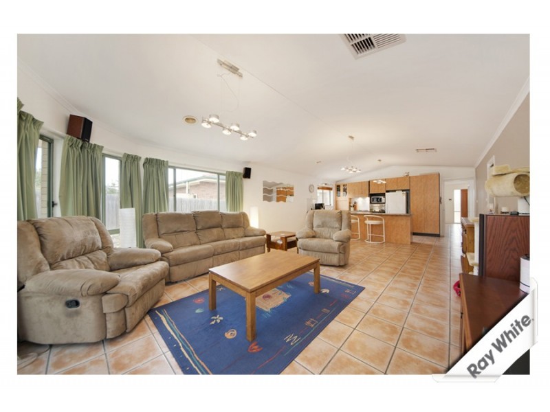 8 Bemm Place, Amaroo ACT 2914