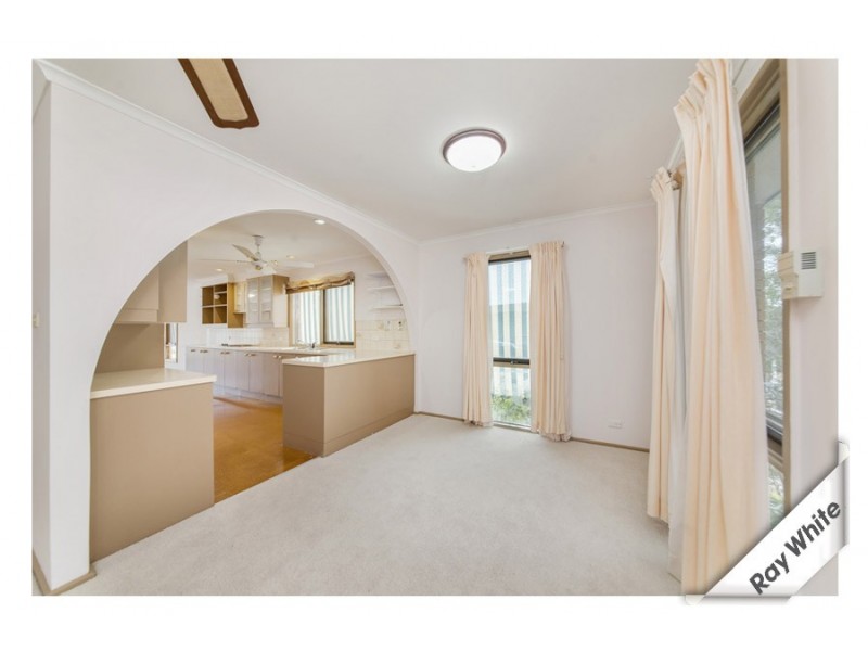 28 Mirrabucca Crescent, Giralang ACT 2617