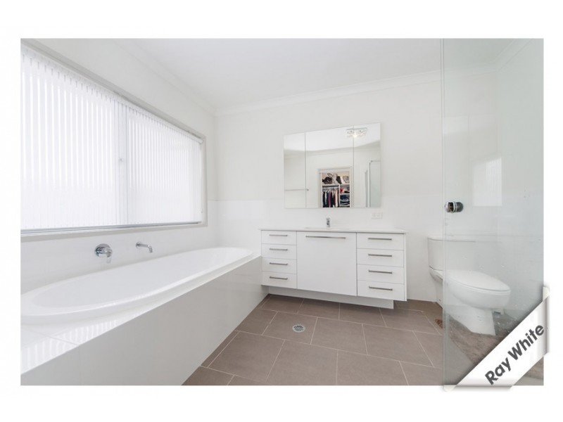 13 Phyllis Frost Street, Forde ACT 2914