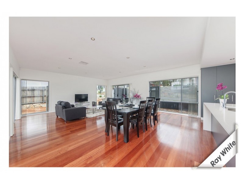 1 Huddy Street, Forde ACT 2914