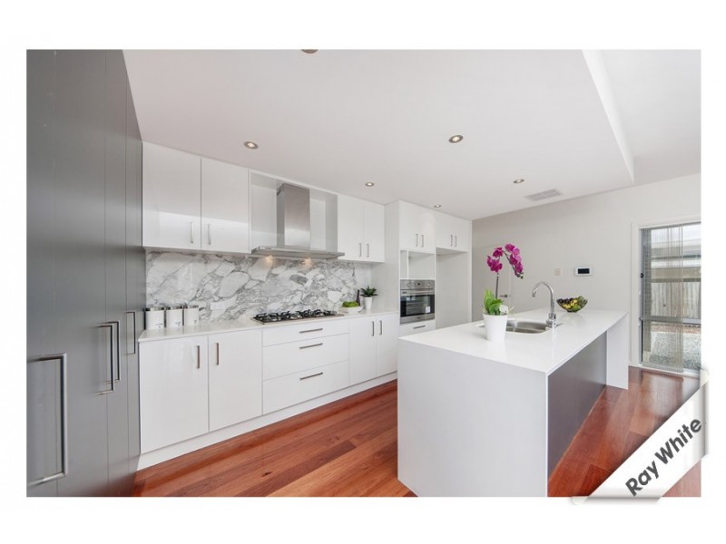 1 Huddy Street, Forde ACT 2914