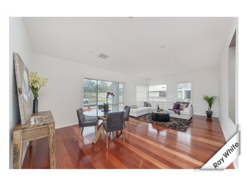 1 Huddy Street, Forde ACT 2914