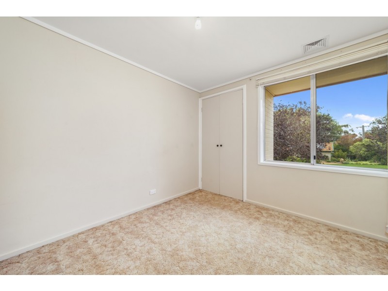 12 Bennett Place, Flynn ACT 2615