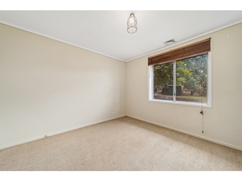 12 Bennett Place, Flynn ACT 2615