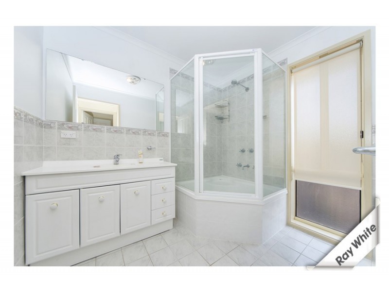 2 Tarrant Crescent, Dunlop ACT 2615