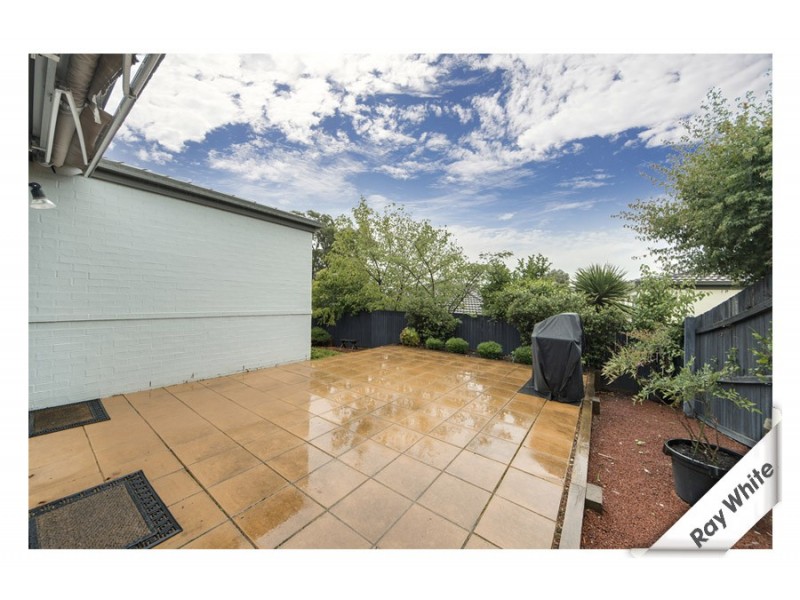 8 Lind Close, Fraser ACT 2615