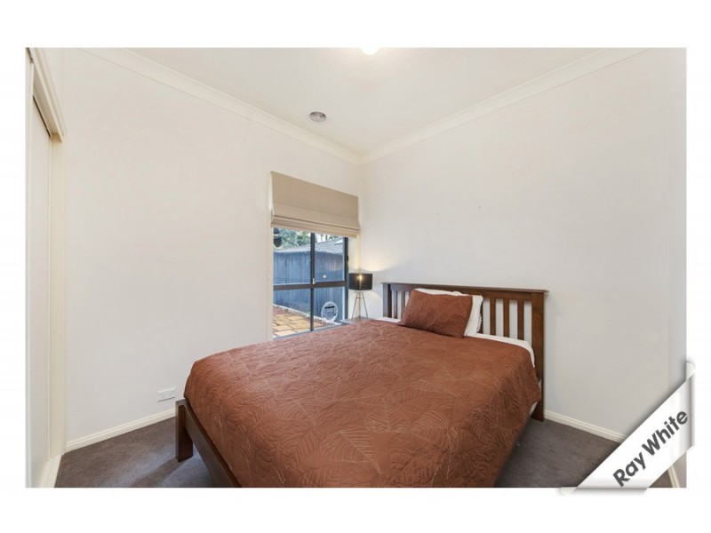 8 Lind Close, Fraser ACT 2615