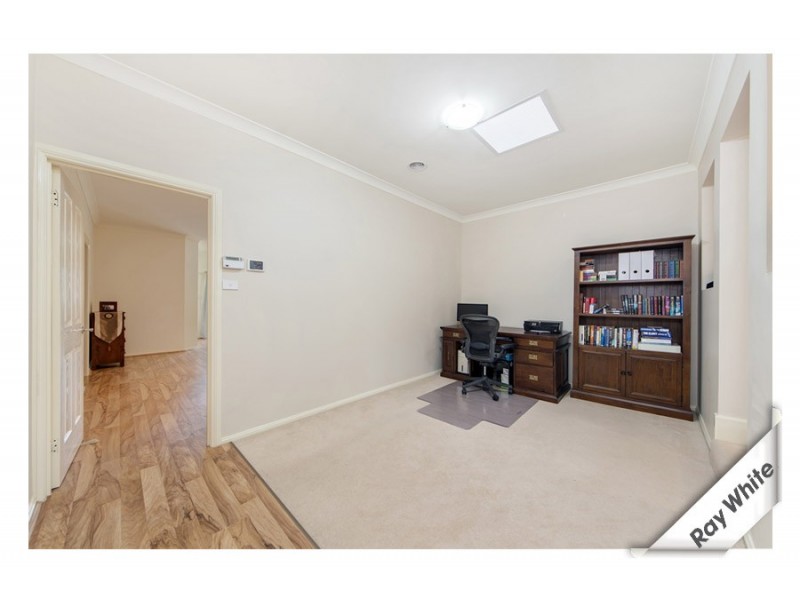 8 Lind Close, Fraser ACT 2615