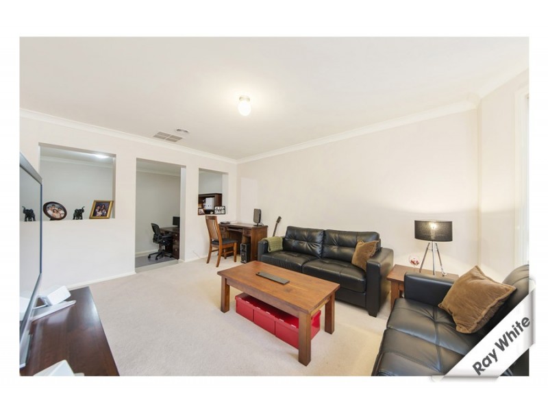 8 Lind Close, Fraser ACT 2615