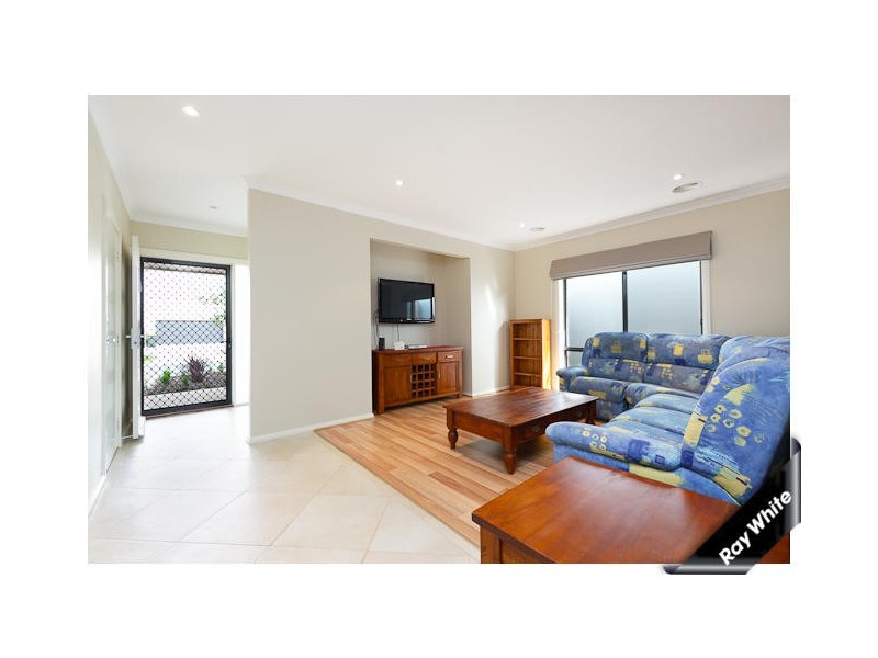 4 Basham Street, Franklin ACT 2913