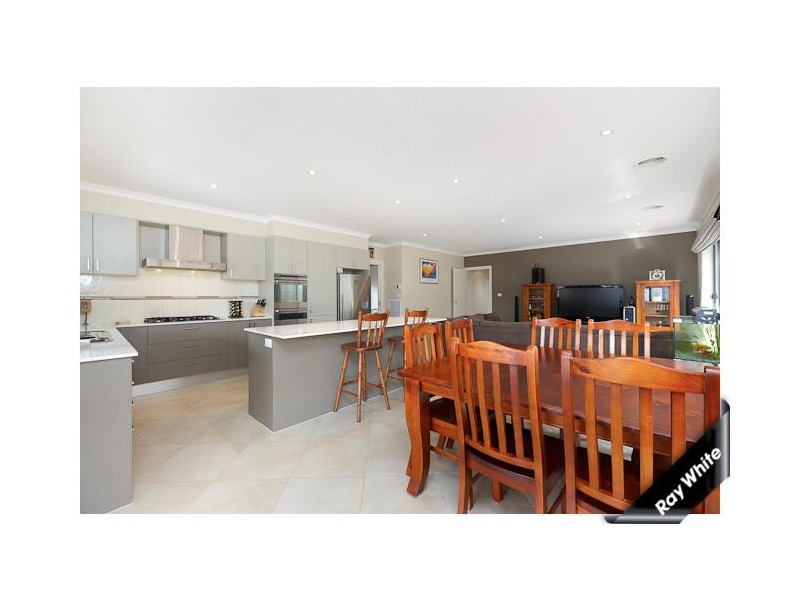 4 Basham Street, Franklin ACT 2913