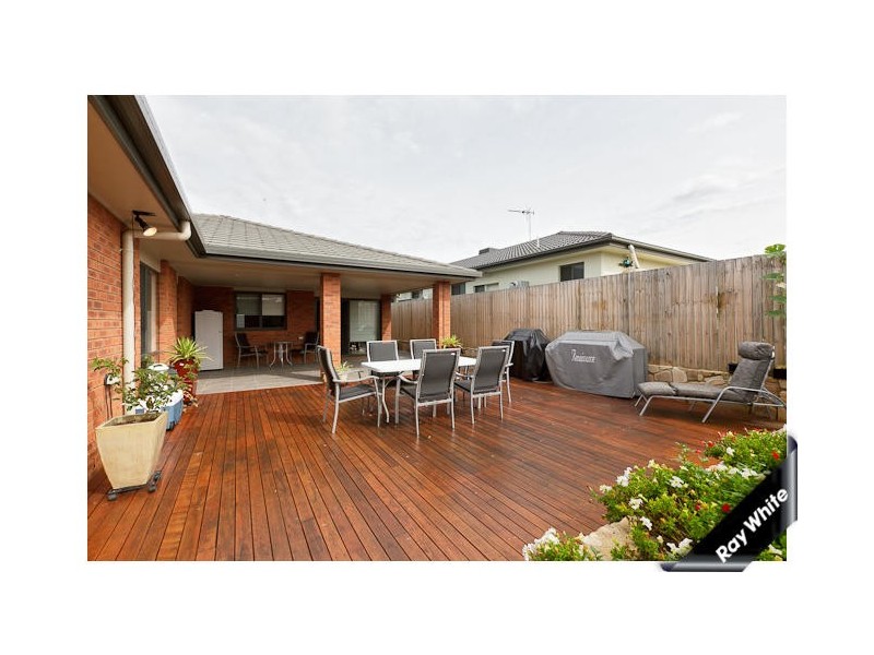 4 Basham Street, Franklin ACT 2913