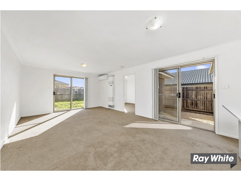 6 Herring Place, Macgregor ACT 2615