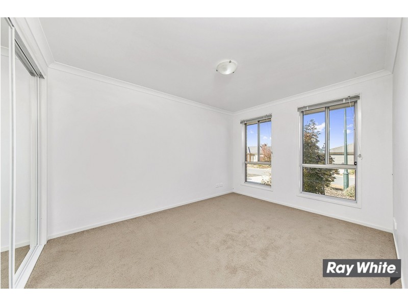 6 Herring Place, Macgregor ACT 2615