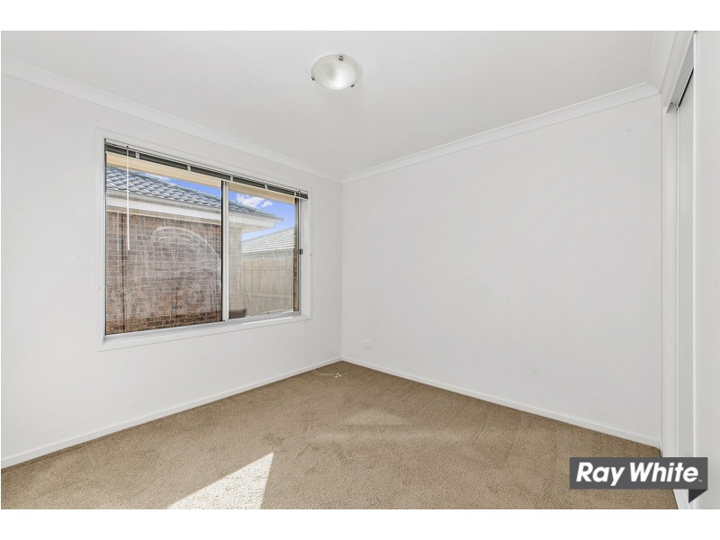 6 Herring Place, Macgregor ACT 2615
