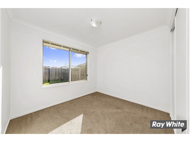 6 Herring Place, Macgregor ACT 2615