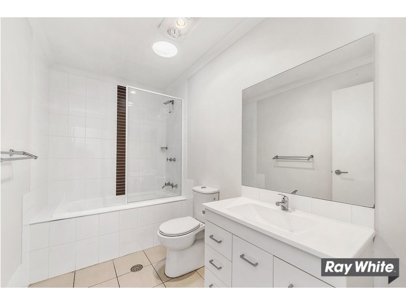 6 Herring Place, Macgregor ACT 2615