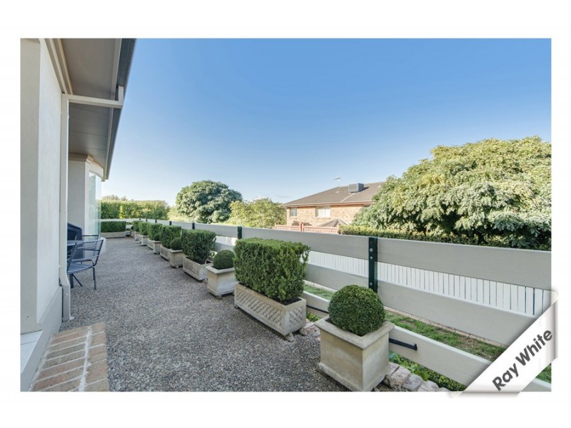8 McAuliffe Court, Nicholls ACT 2913