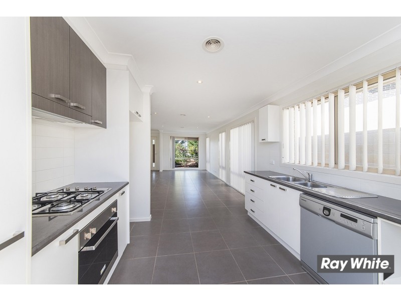 3 Ronald Walker Street, Casey ACT 2913