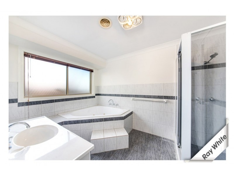 12 McClelland Ave, Nicholls ACT 2913