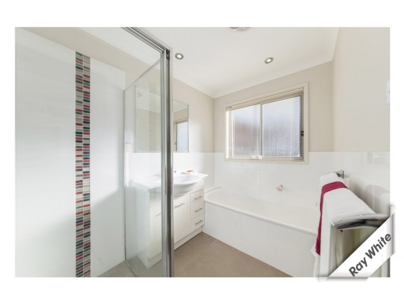 15 Ellinor Walker Street, Franklin ACT 2913