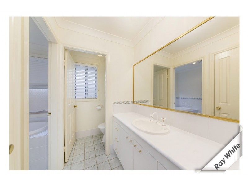 8 Seaborn Place, Nicholls ACT 2913