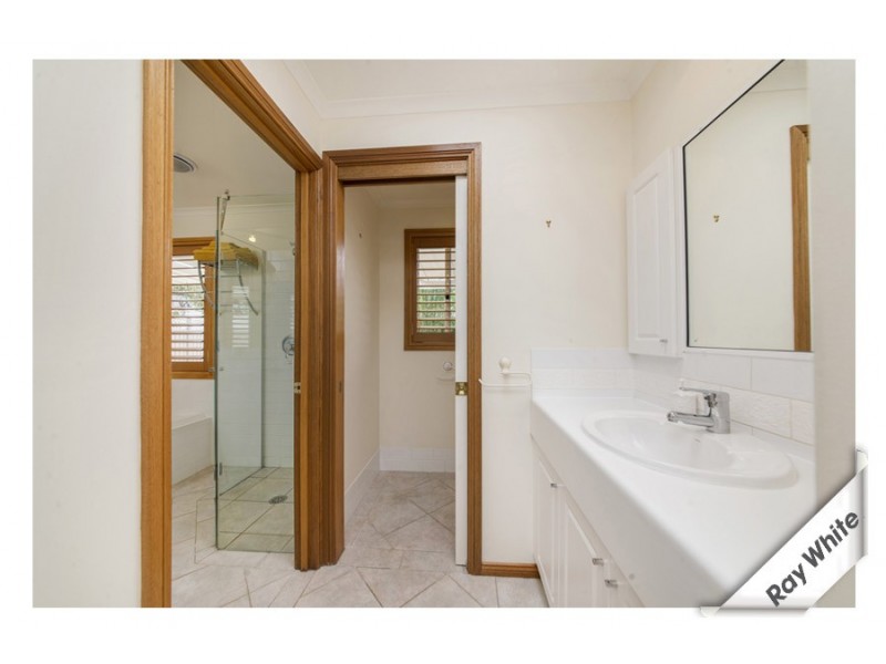 2 Whiteside Court, Nicholls ACT 2913