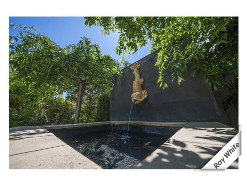 2 Whiteside Court, Nicholls ACT 2913