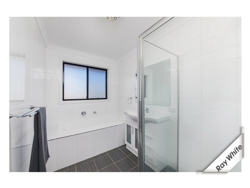 76 Overall Avenue, Casey ACT 2913