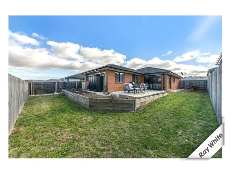 76 Overall Avenue, Casey ACT 2913