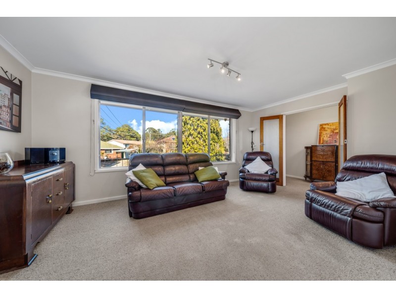 6 Cleland Street, Latham ACT 2615