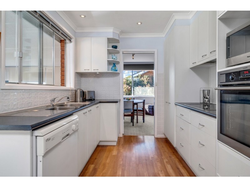 6 Cleland Street, Latham ACT 2615