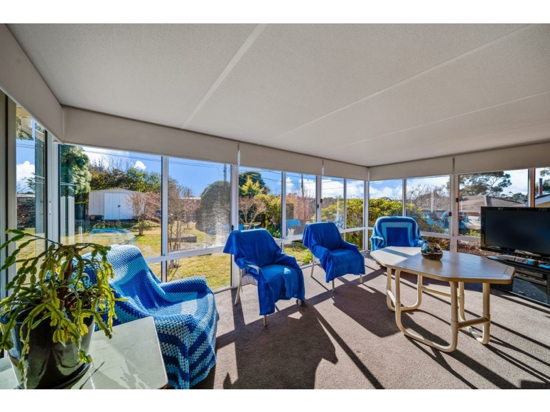 6 Cleland Street, Latham ACT 2615