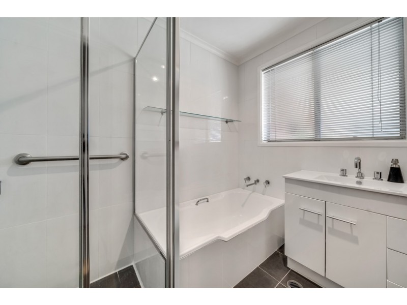 6 Cleland Street, Latham ACT 2615